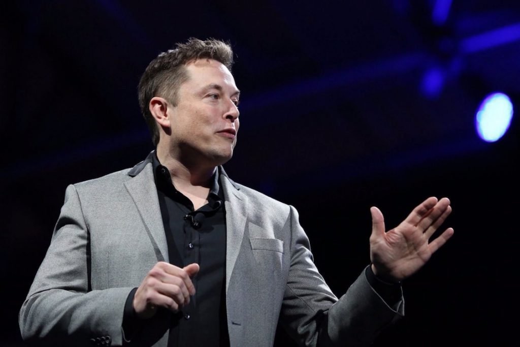 Elon-Musk-speaking